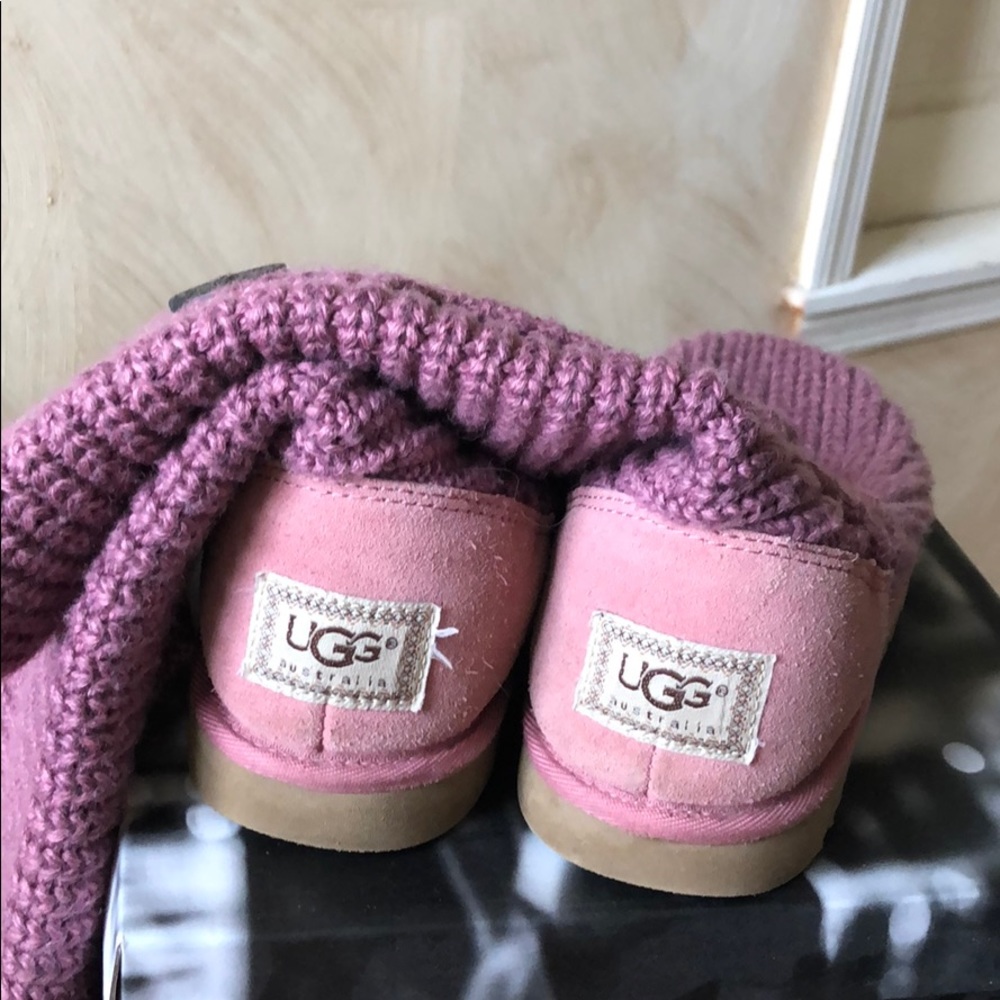UGGS - Raspberry color - Picture 2 of 3